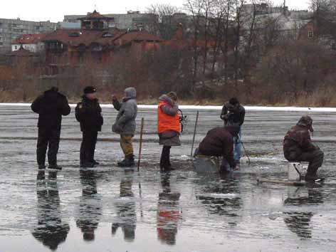 МНСники рятували рибалок на льоду пам’ятками, покищо