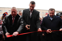 Брати Кличко відремонтують спортивну залу у Жмеринці