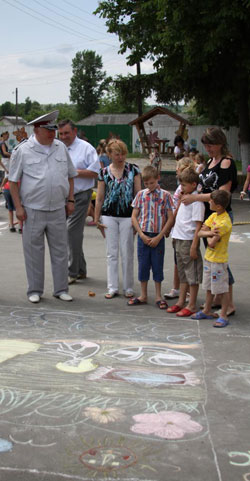 У День захисту дітей до відомчого дитячого садочку "Теремок" завітали керівники вінницької міліції