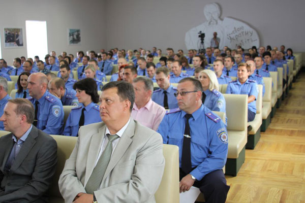 Керівник вінницької міліції, Валерій Нонік, привітав своїх підлеглих зі святом Незалежності України