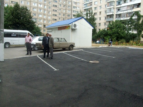 У Вінниці з’явились перші стоянки для автомобілів на прибудинкових територіях