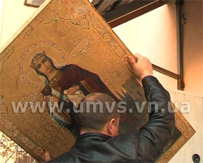 На Вінниччині затримали викрадачів старовинних ікон