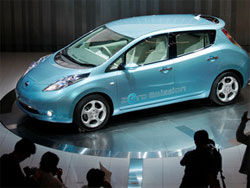 электромобиль Leaf Nissan