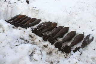 МНСівці знайшли сховище боєприпасів  Другої світової війни