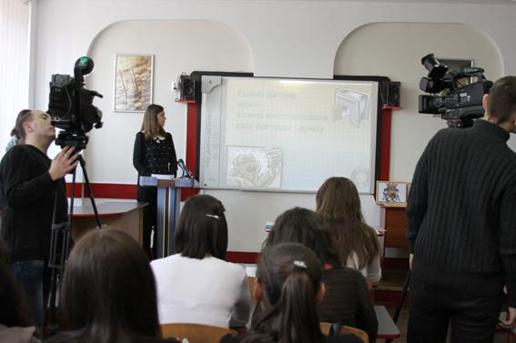 У Вінницькому торговельно-економічному коледжі відбувся урок-діалог між міліціонерами та студентами