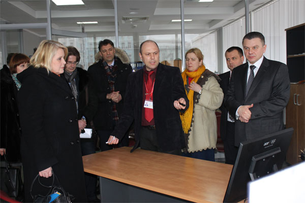 бізнес-делегація та пані Макконен відвідали також «Прозорий офіс» Вінницької міської ради