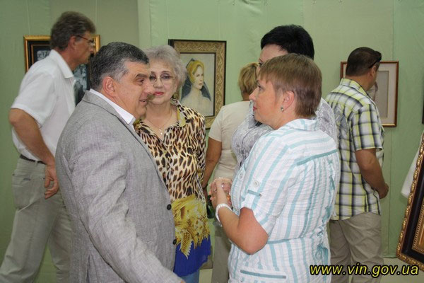 22 серпня у Вінниці відкрилась виставка картин відомого російського художника Нікаса Сафронова  