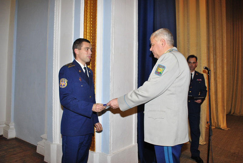 З нагоди 21-ї річниці Збройних Сил України кращих військовослужбовців нагородили грошовими преміями