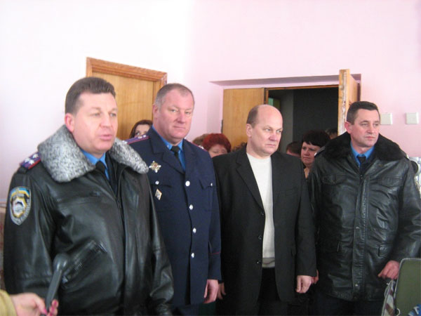 Працівники ДАІ завітали на День св. Миколая до реабілітаційного центру "Промінь"