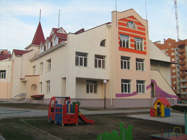 Дитячий садок у мікрорайоні Поділля
