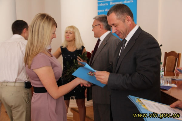 Керівники області привітали державних службовців Вінниччини із професійним святом
