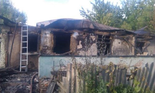 На Вінниччині пожежники врятували із палаючого будинку чоловіка
