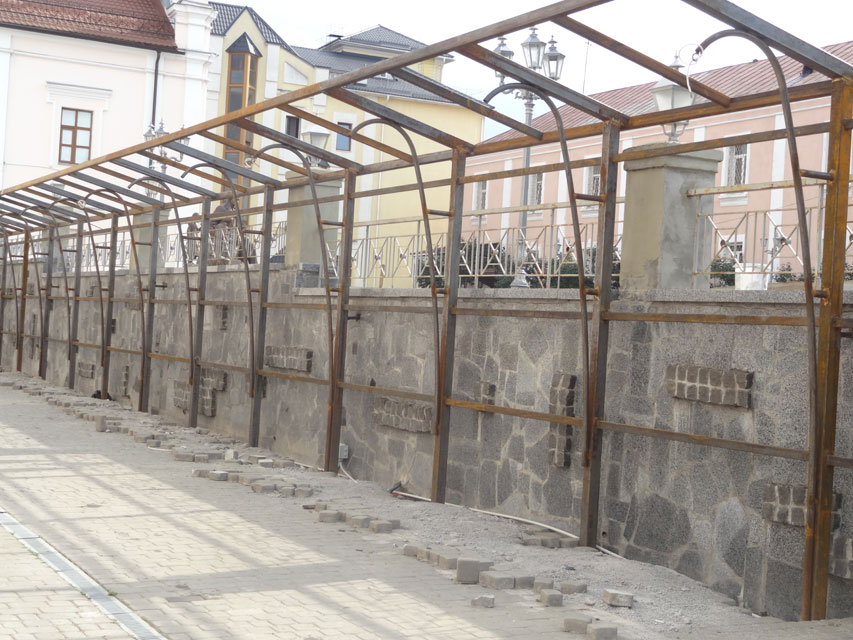 На площі Тараса Шевченка завершуються основні будівельні роботи