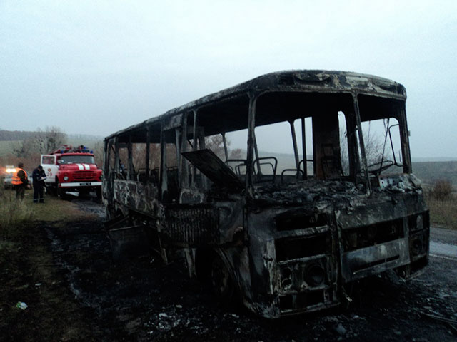 На Вінниччині через коротке замикання загорівся пасажирський автобус