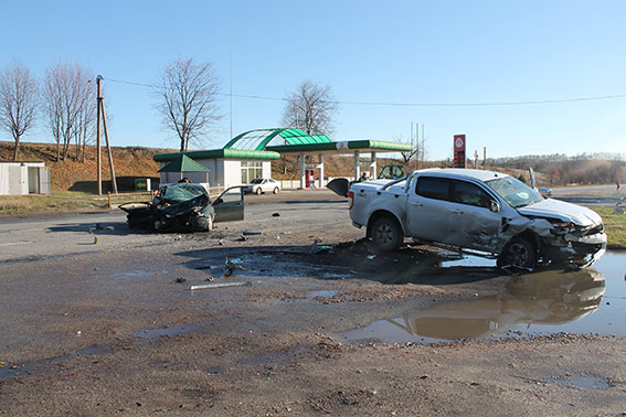 У Вінницькому районі в ДТП загинув водій з Херсонщини, ще троє осіб постраждало