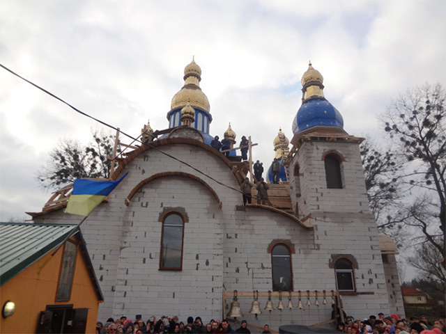 Патріарх Київський і всієї Руси-України Філарет освятив храм у Хмільнику