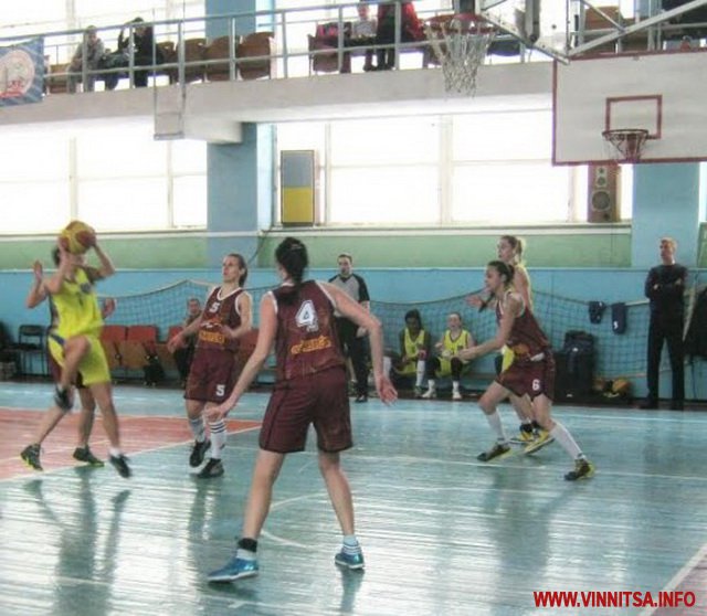 "Вінницькі блискавки" перемогли чинного чемпіона України з баскетболу