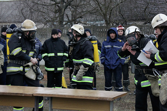 На Вінниччині рятувальники змагалися за звання "Краща ланка газодимозахисної служби"