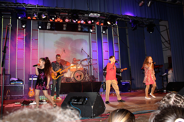 В "Зорі" для старшокласників вінницьких шкіл провели рок-урок