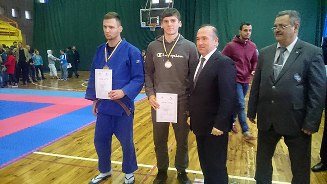 На Кубку України з боротьби кураш вінничани здобули 4 золотих та 2 срібних медалі