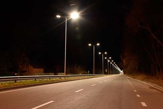 На Барському шосе встановили 120 світлодіодних ліхтарів