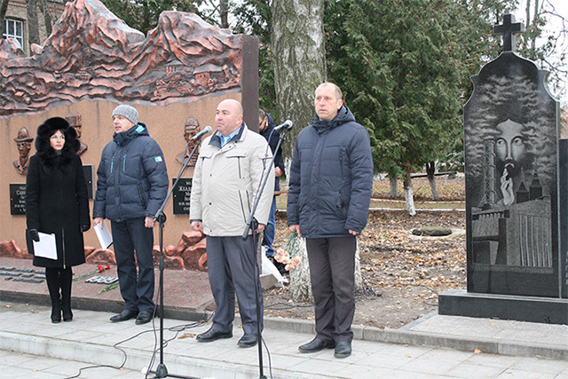 В Іллінцях відкрили пам’ятник загиблим учасникам АТО