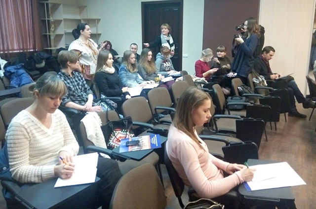 У Вінниці говорили про реалізацію прав переселенців на участь у виборах
