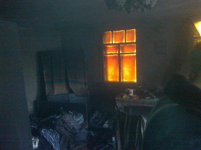 У Вінницькому районі паління в ліжку призвело до пожежі в будинку та загибелі людини