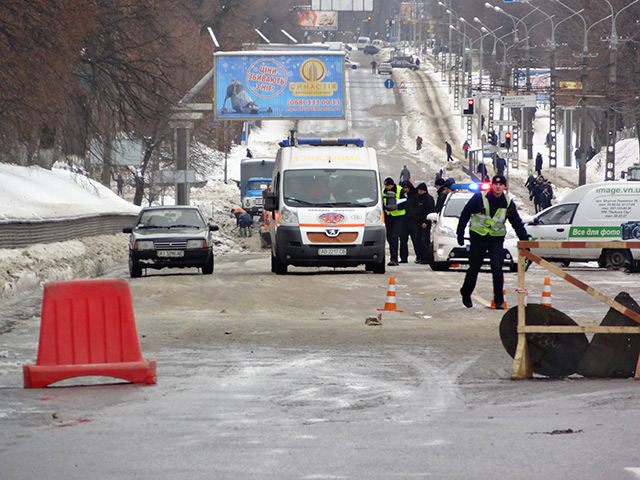 Мешканці міста не відчують перебоїв з постачанням води через аварію магістрального водогону по Хмельницькому шосе