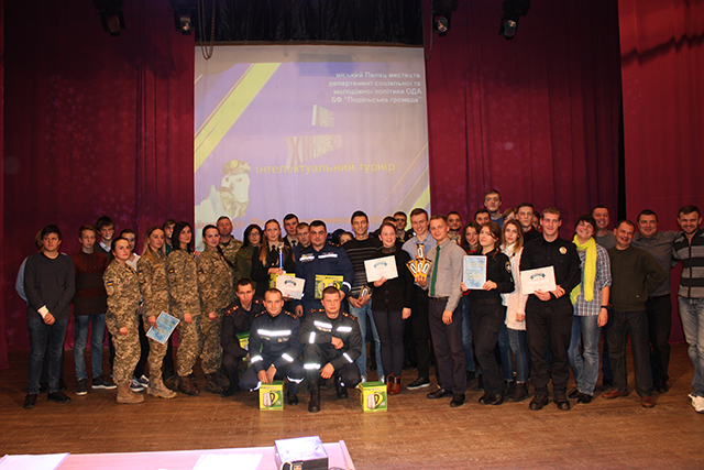 В інтелектуальному турнірі "Сила нескорених" перемогла команда Вінницьких рятувальників
