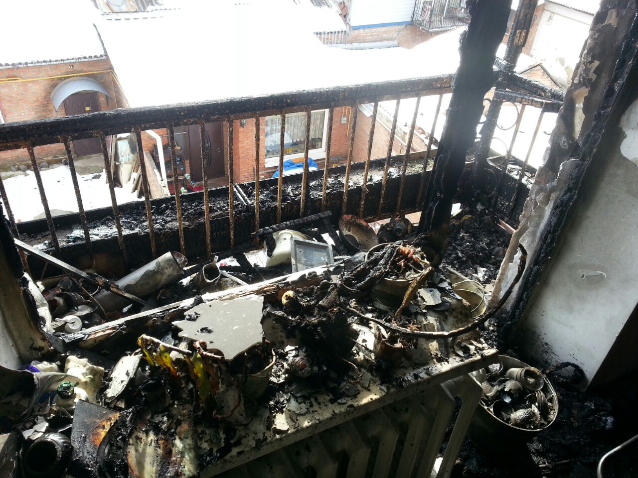 Через пожежу на балконі будинку в центрі Вінниці ледь не загинув вінничанин