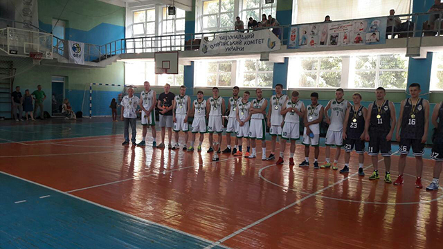 "Вінницькі зубри" стали  срібними призерами всеукраїнського чемпіонату з баскетболу