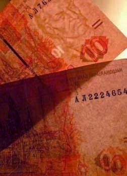  Україну заполоняють фальшиві гривні з ДНР та ЛНР. Як розпізнати фальшивку?