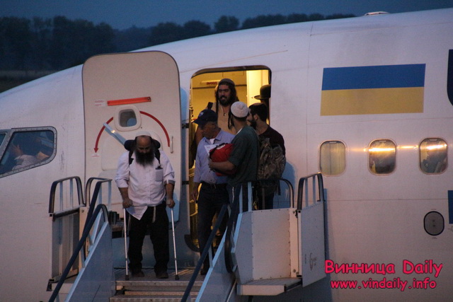 До вінницького аеропорту прилетів перший цього року рейс із хасидами. Всього очікують близько 3 тис. паломників