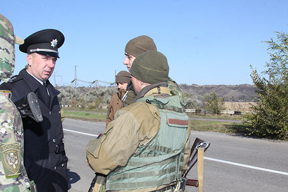 Головний поліцейський області відвідав своїх колег у зоні АТО
