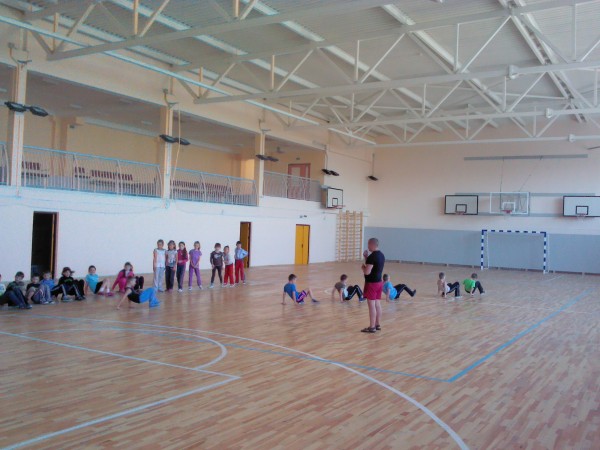 спортивный зал в школе Минска