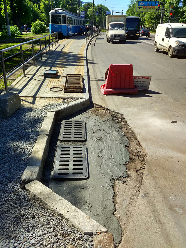 Завершився капітальний ремонт зливової каналізації по Хмельницькому шосе