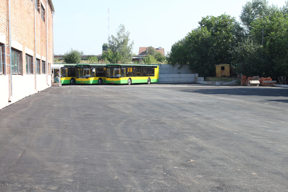 Муніципальний автобусний парк розвиває потужності: сучасну ремонту базу активно доповнюють новими автобусами та допоміжною технікою
