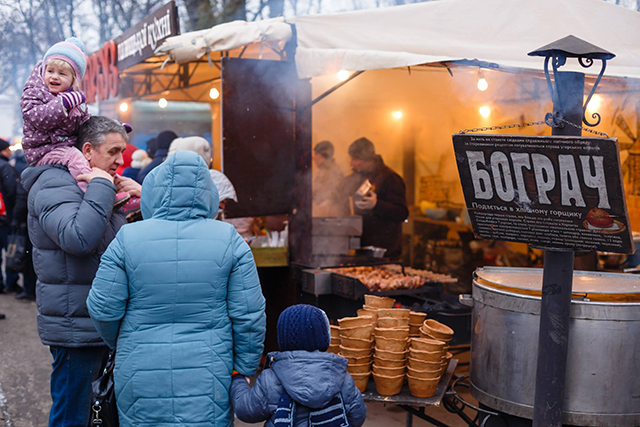 В центральному парку стартував перший день смачного фестивалю «Vinnytsia Food Fest»