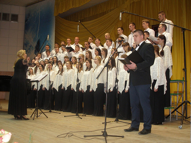 Народна хорова капела ВДПУ ім. М. Коцюбинського відсвяткувала свій 60-річний ювілей