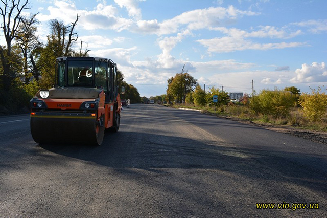 На Вінниччині до кінця року заплановано завершити ремонт близько 70 км автошляхів