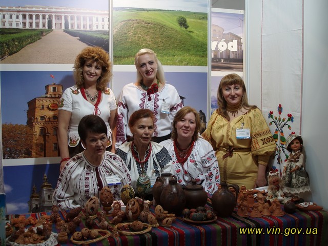 На виставці «Агротревел» у Кельце вінничани вчили поляків писанкарству і рекламували туристичний потенціал області