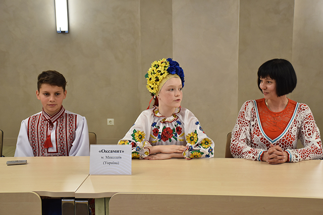 Діти з Грузії, Румунії, Молдови, Польщі та Словаччини поділились із Сергієм Моргуновим своїми враженнями про Вінницю