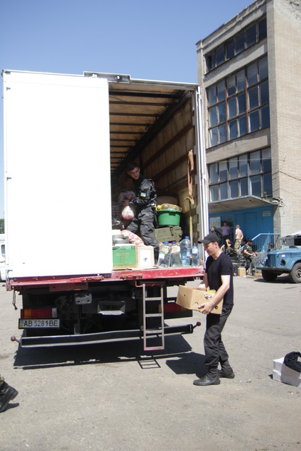 Вінничани у Слов’янську отримали 10 тон гуманітарної допомоги з Вінниці