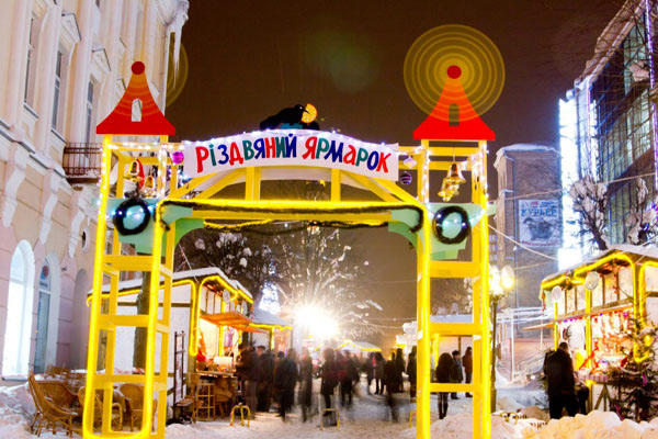 Загальноміський Різдвяний ярмарок вже сьогодні принесе атмосферу свята на площу Європейську