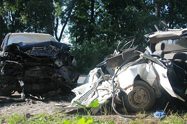 Жахлива аварія на Вінниччині: троє людей загинули
