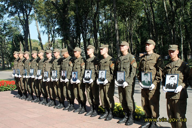 У Вінниці вшанували пам'ять правоохоронців, які загинули на службі