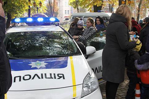 Юні вінничани вчились бути поліцейськими у місті професій