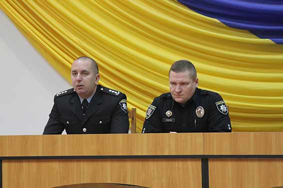 Головний поліцейський області Юрій Педос відзначив кращих патрульних Вінниці