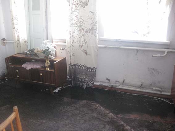В Козятинському районі четверо молодиків крали чавунні радіатори з будинків односельців
